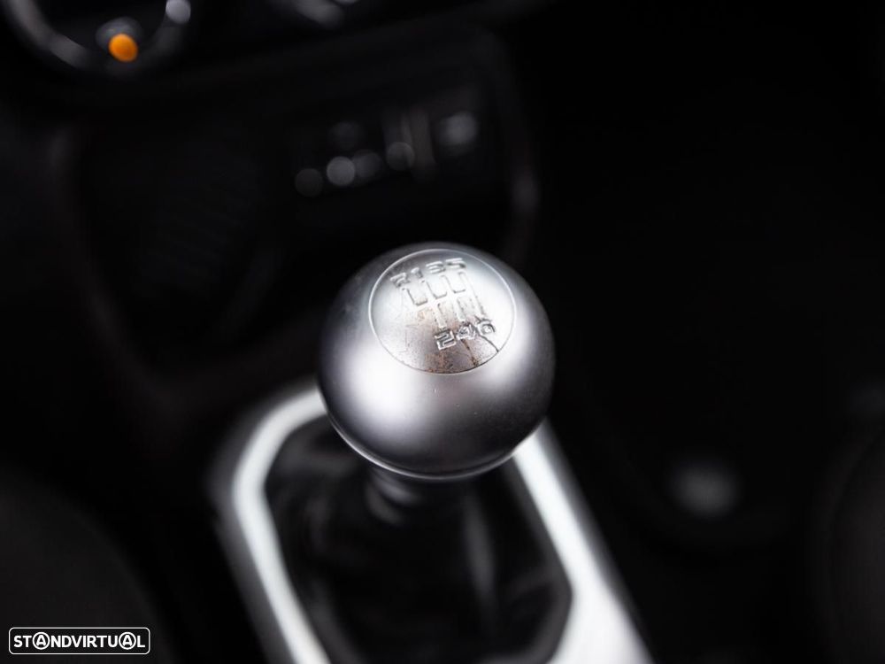 Jeep Renegade - 17