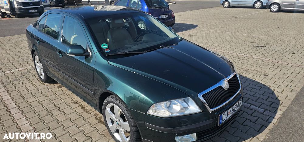 Skoda Octavia 2.0 TDI Elegance Automatic - 2