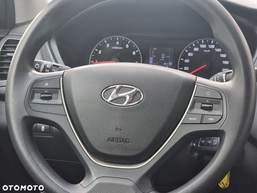 Hyundai i20 1.2 BlueDrive Classic + - 28