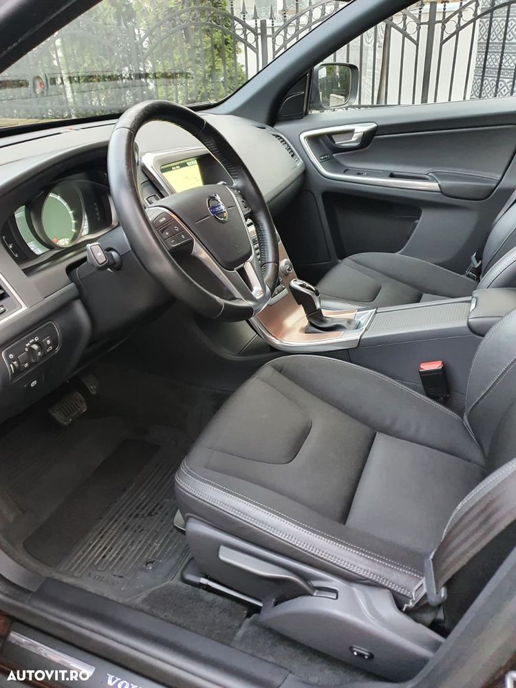 Volvo XC 60 - 4