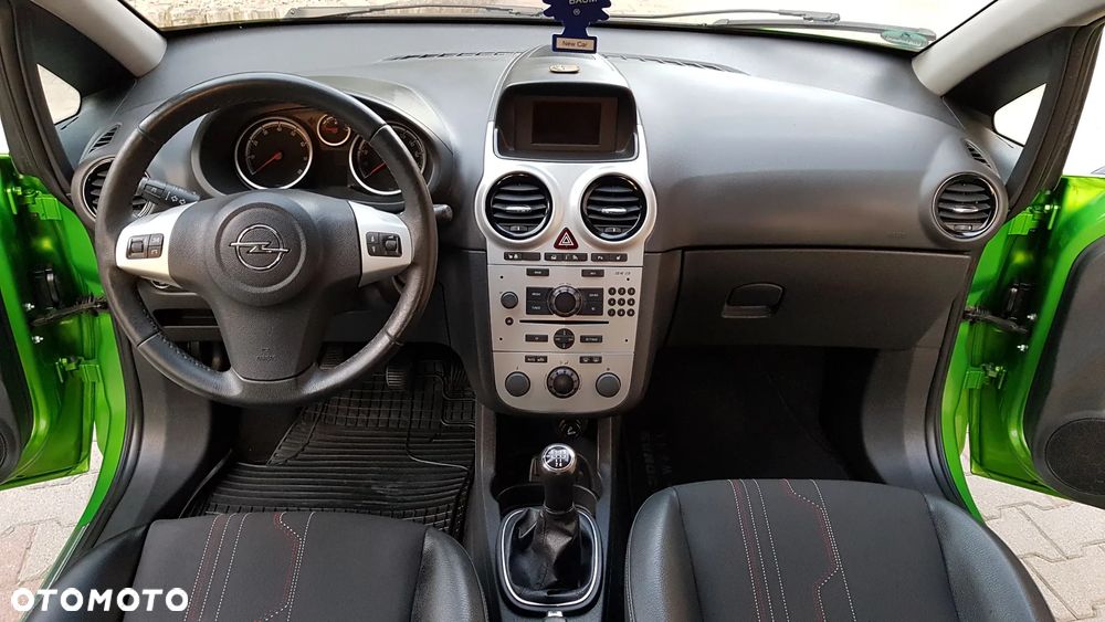 Opel Corsa 1.4 16V Enjoy - 22