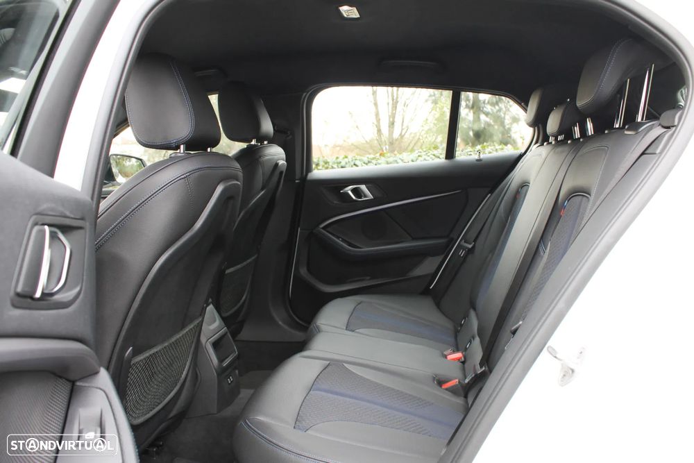 BMW 116 d Pack M - 7