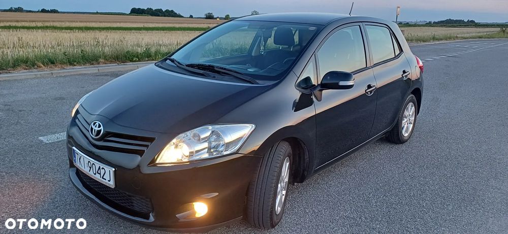 Toyota Auris 1.4 D-4D - 1