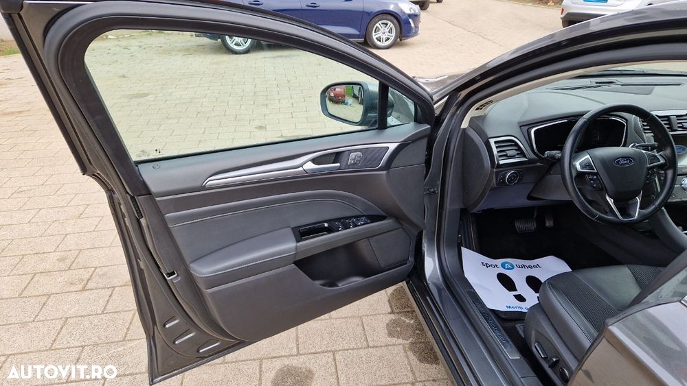 Ford Mondeo - 10