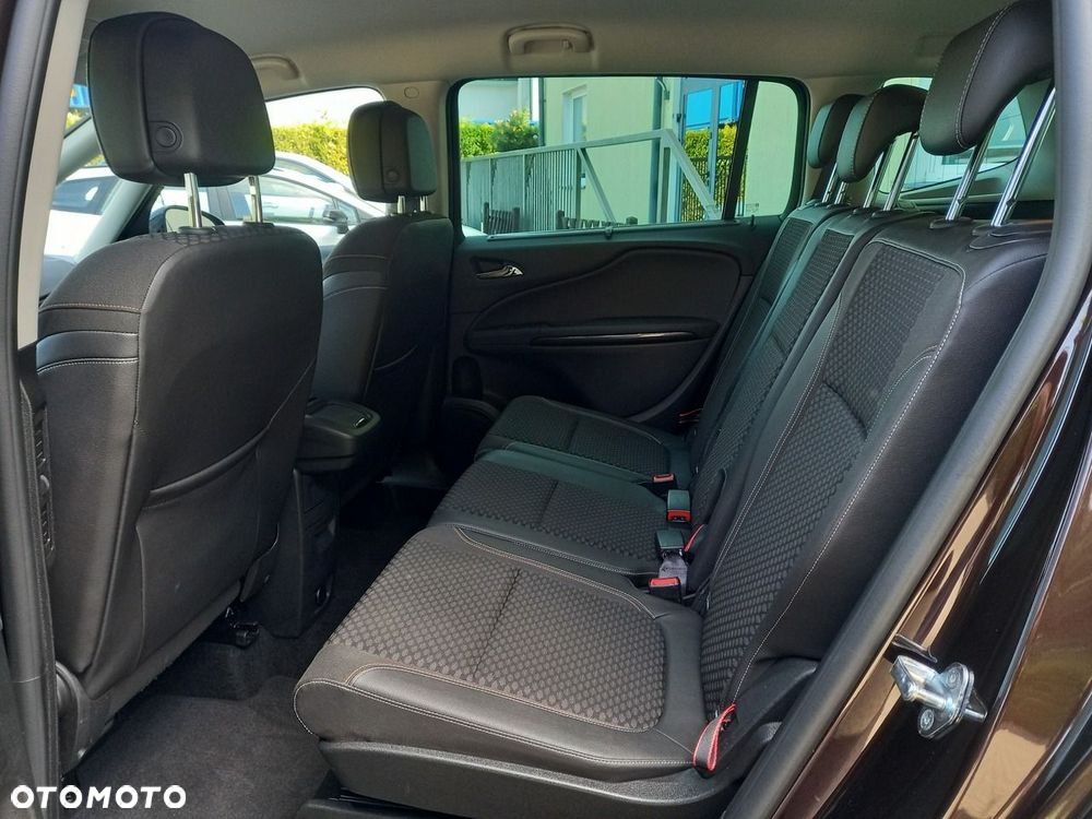 Opel Zafira Tourer 1.4 Turbo Business Innovation - 25