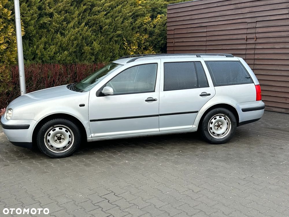 Volkswagen Golf 1.6 Comfortline - 6