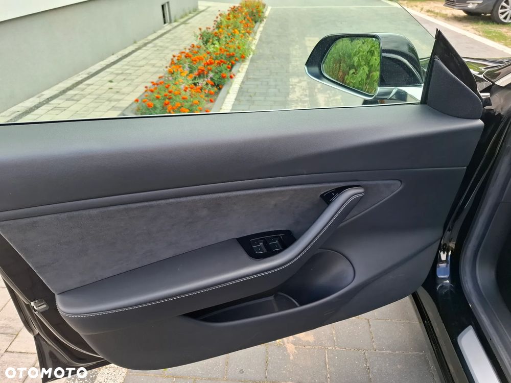 Tesla Model 3 Allradantrieb Dual Motor - 13