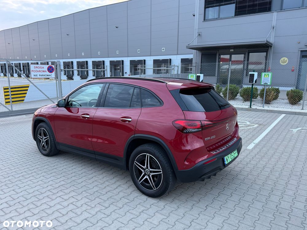 Mercedes-Benz EQA 250 66.5kWh AMG Line - 16