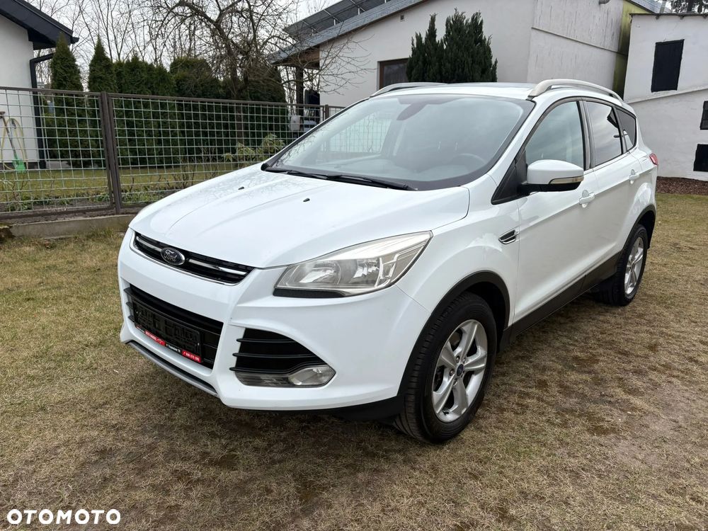 Ford Kuga 2.0 TDCi 2x4 Titanium - 10