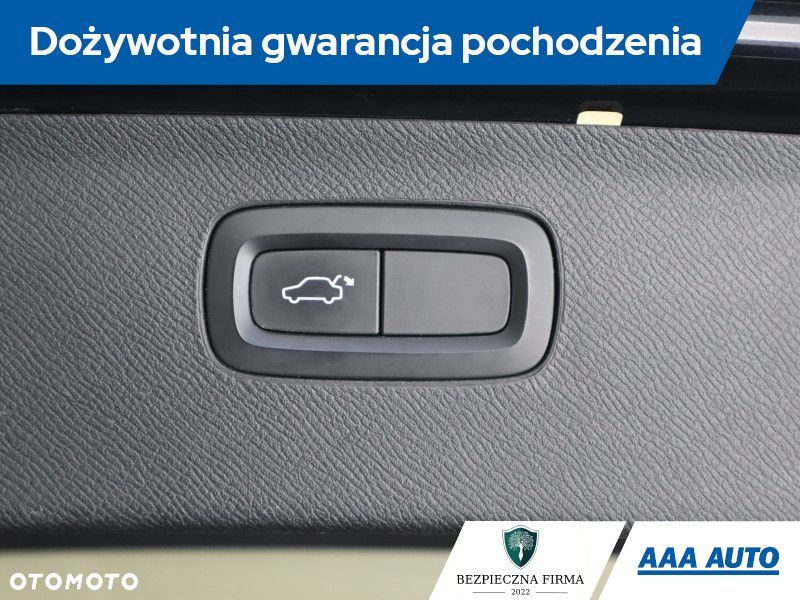 Volvo XC 90 - 21