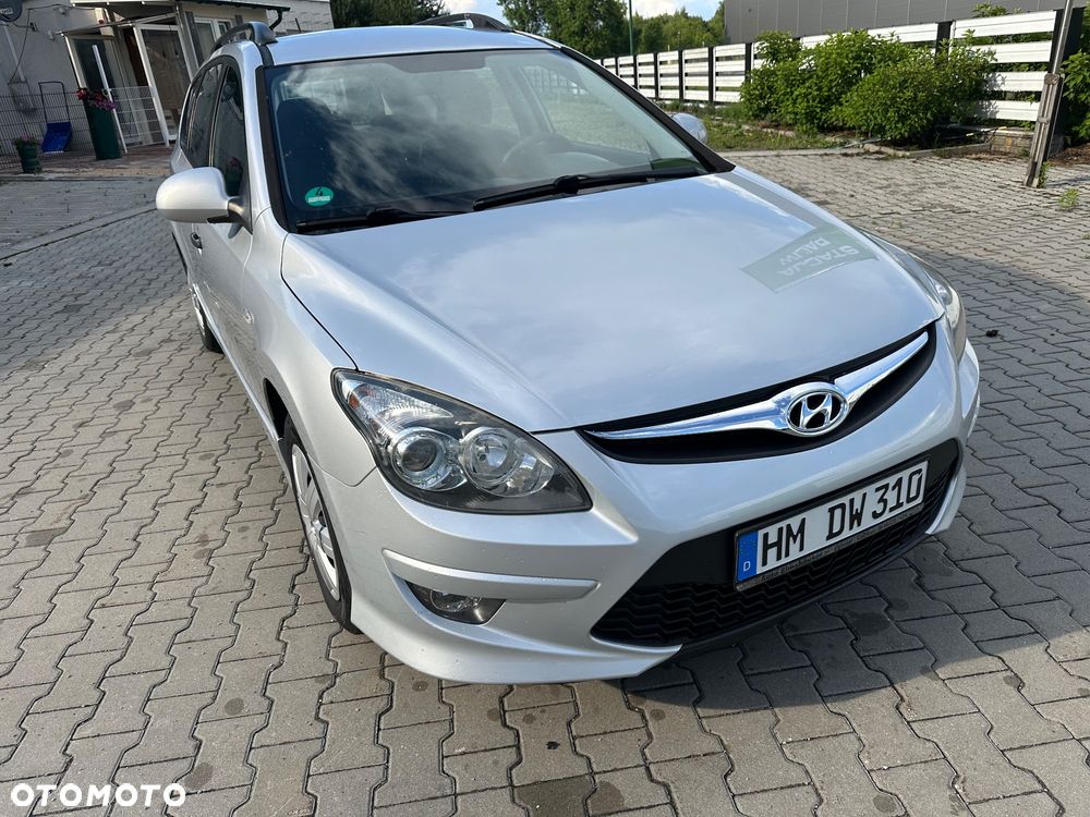 Hyundai i30 1.4 Base + - 19
