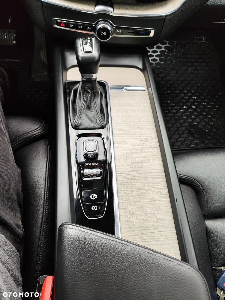 Volvo XC 60 T6 AWD Inscription - 18