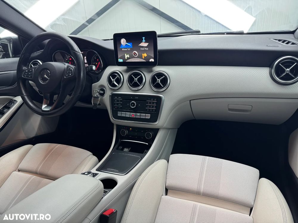 Mercedes-Benz A 200 d 7G-DCT AMG Line - 6