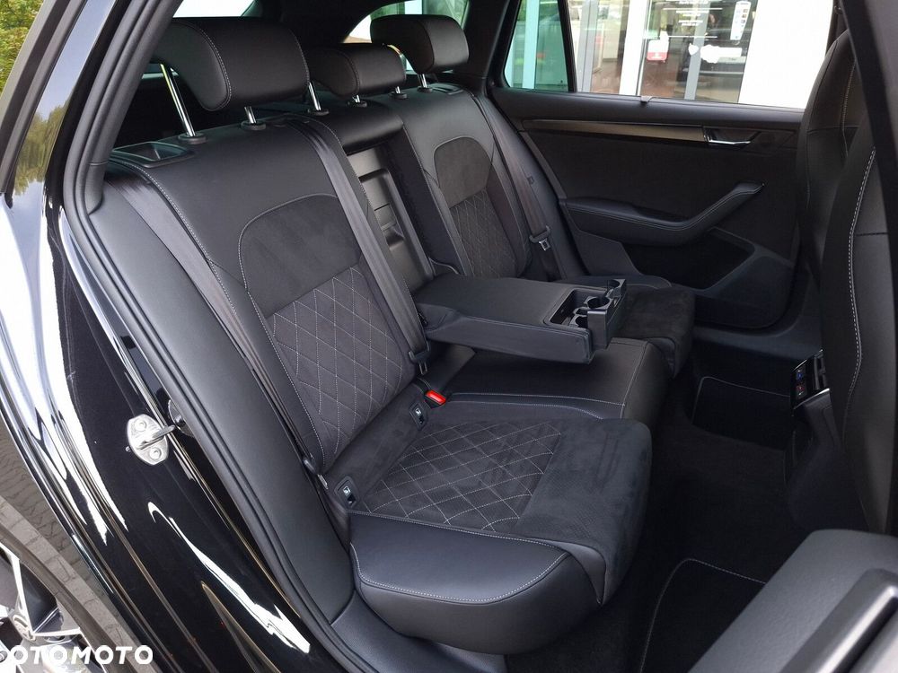 Skoda Superb 2.0 TDI SCR 4x4 Sportline DSG - 19