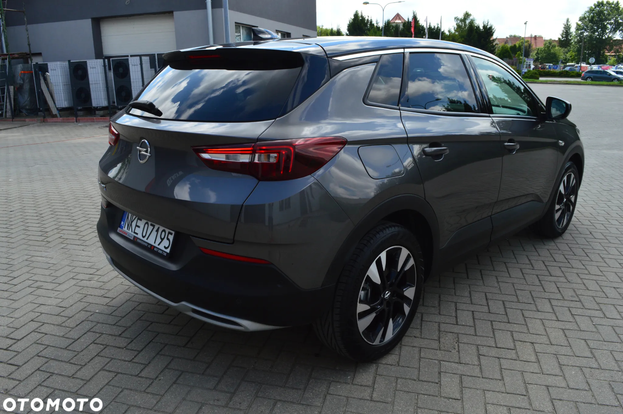 Opel Grandland X 1.2 Start/Stop Business INNOVATION - 8