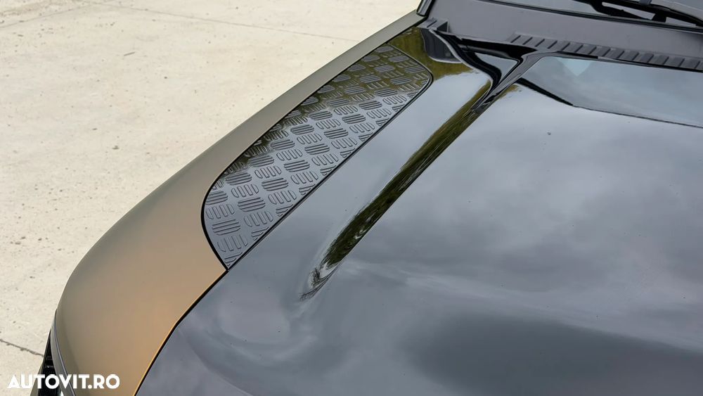 Land Rover Defender 90 3.0D 250 MHEV Hard Top X-Dynamic SE - 19