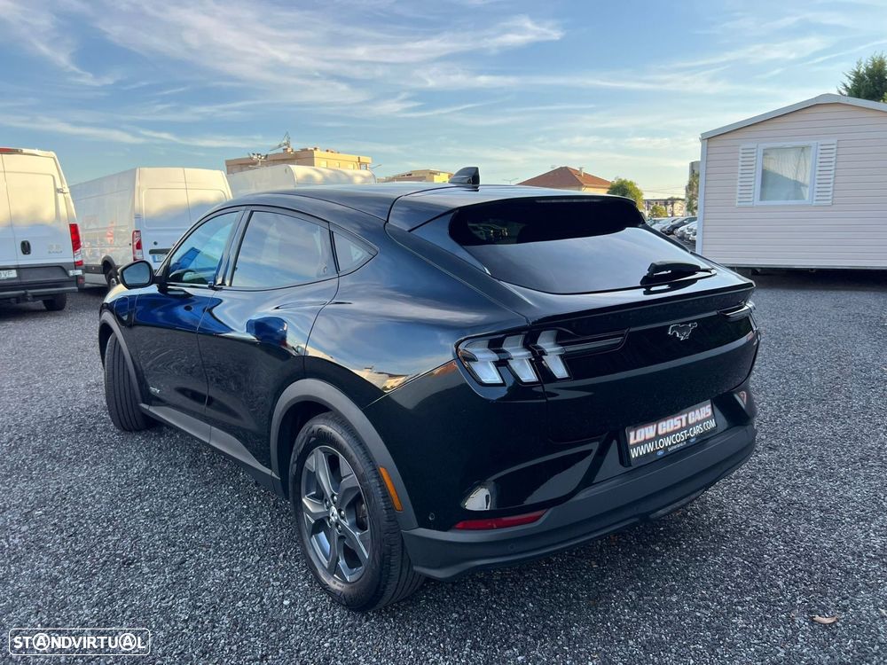 Ford Mustang Mach-E Alargada - 4