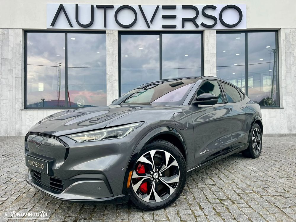 Ford Mustang Mach-E Alargada AWD - 1