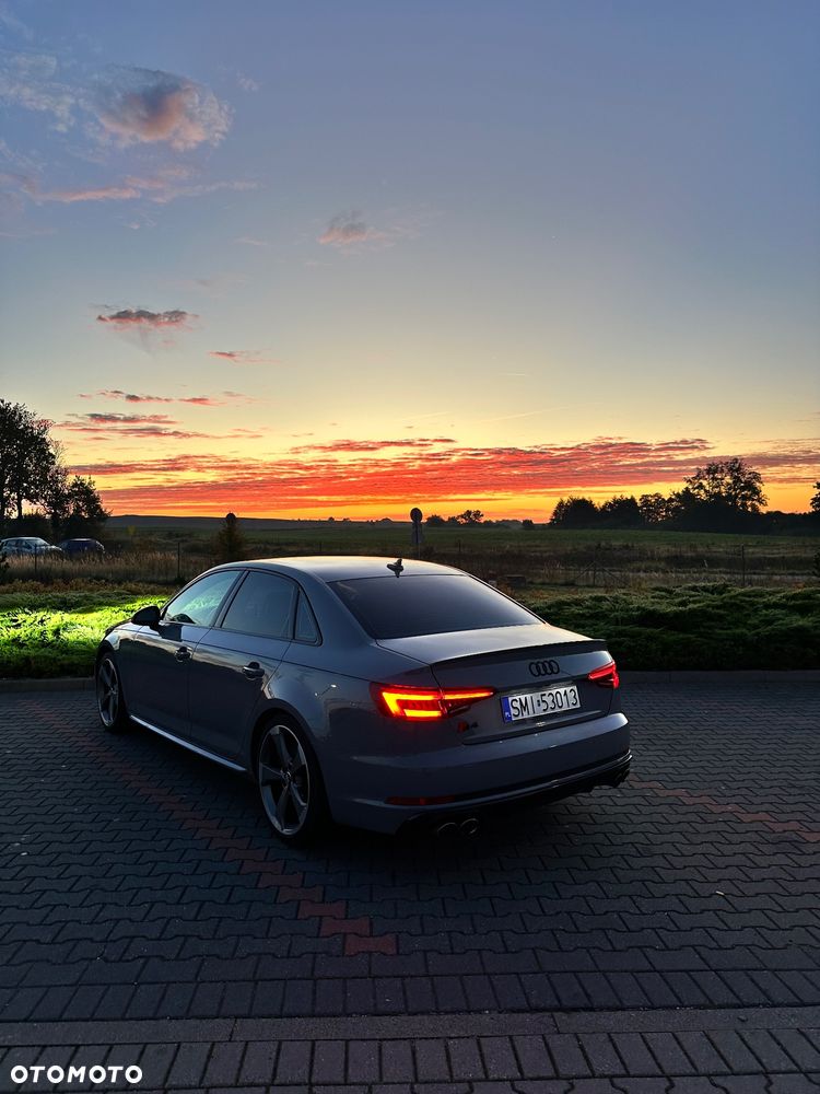 Audi S4 Limousine - 11