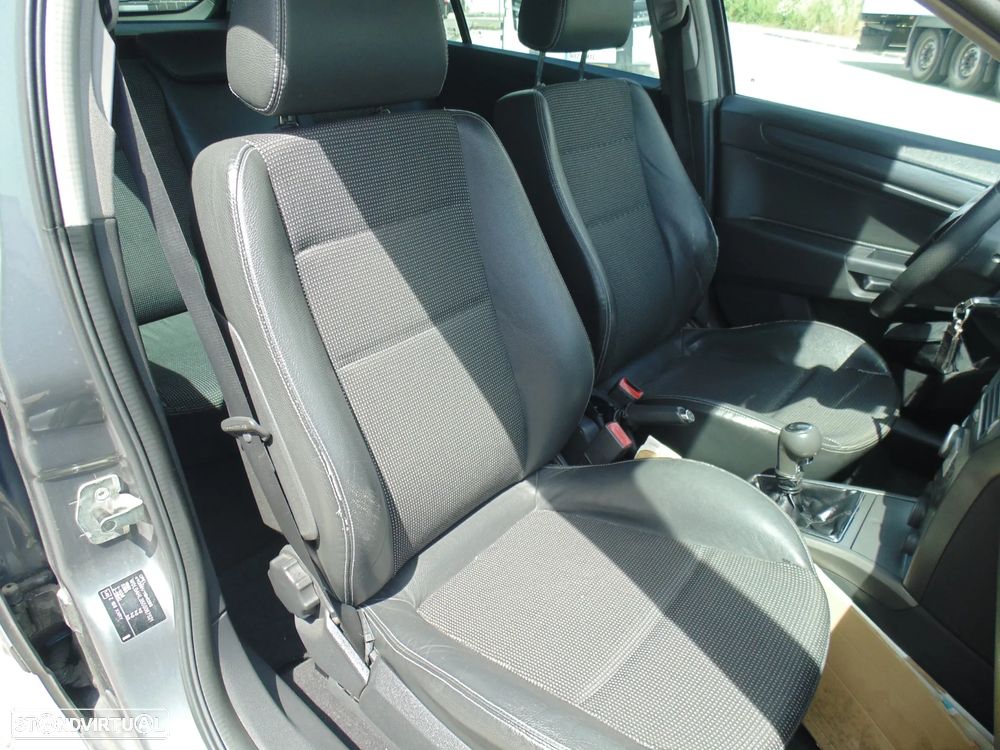 Opel Astra Caravan 1.7 CDTi Cosmo - 17