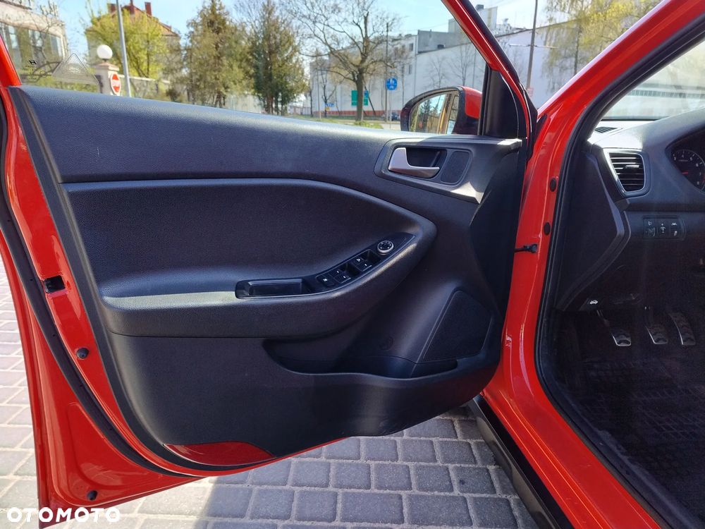 Hyundai i20 blue 1.4 Active Select - 13