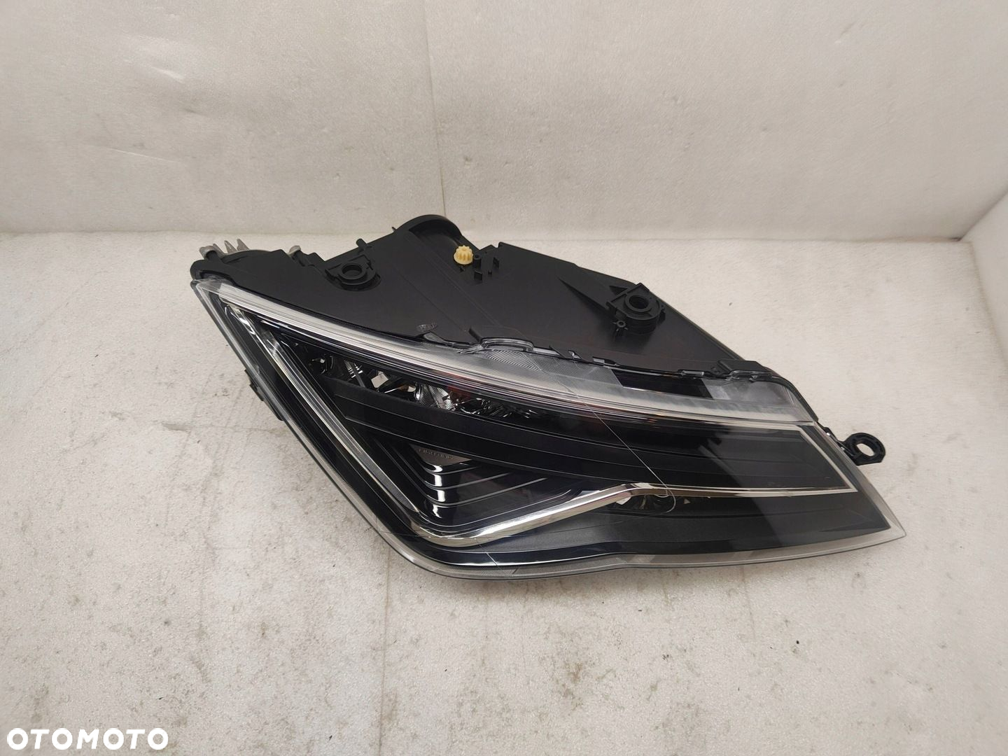 Seat Leon III LIFT FULL LED Przód strona prawa 5F1941008K - 2