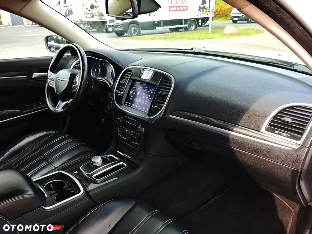 Chrysler 300 - 11