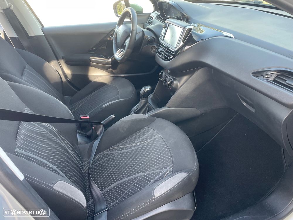 Peugeot 208 1.2 VTi Active - 24