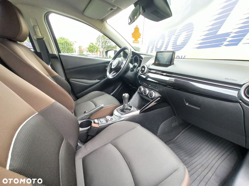 Mazda 2 - 11