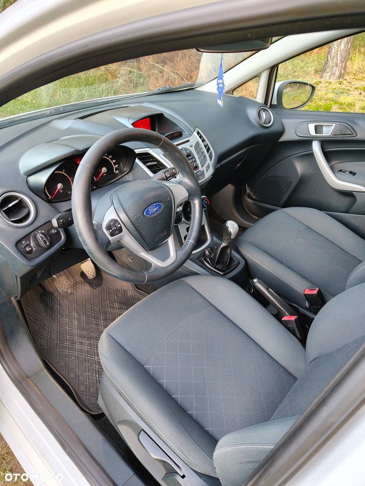 Ford Fiesta - 5