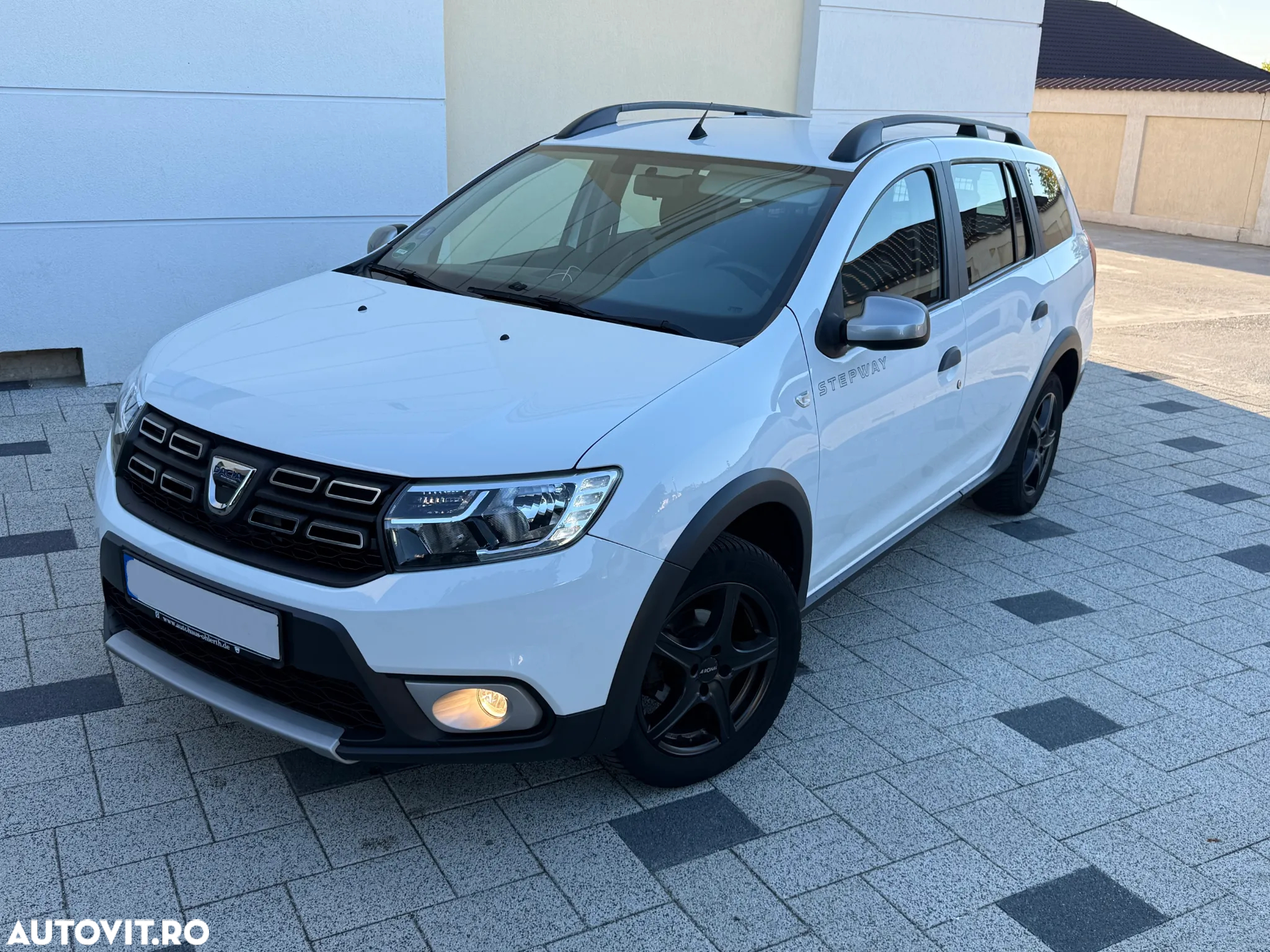Dacia Logan Stepway TCe 100 GPL - 2