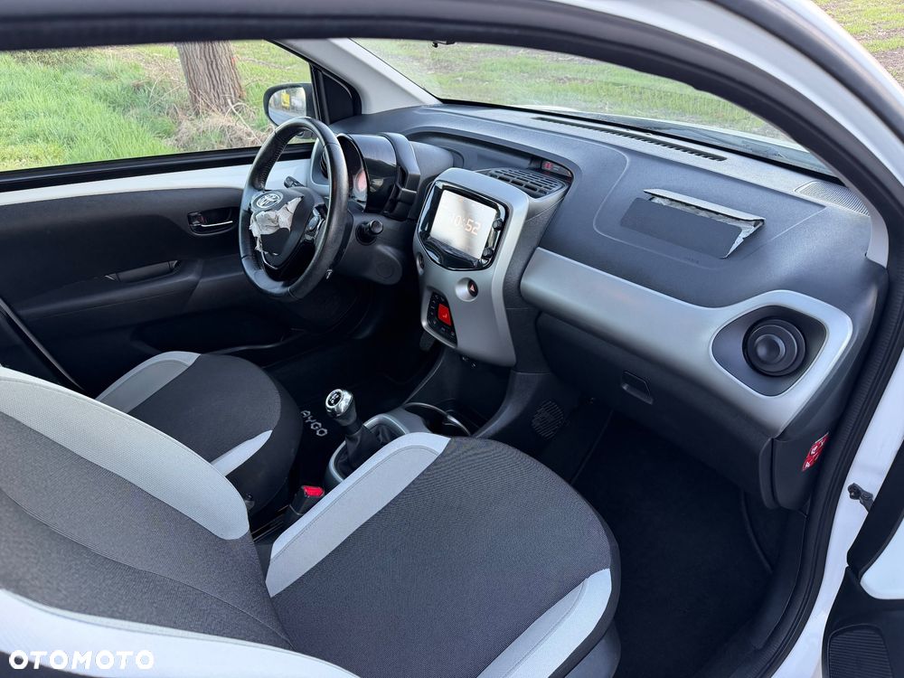 Toyota Aygo 1.0 VVT-i Sprint EU6 - 17