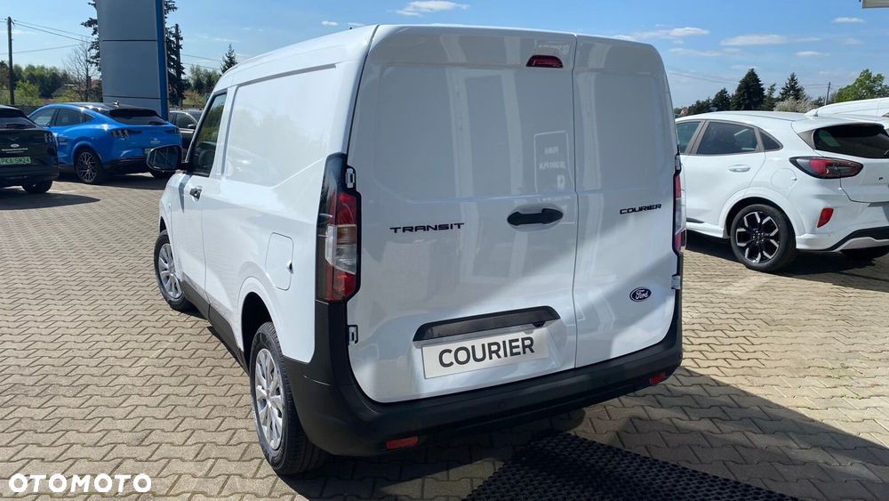 Ford Transit Courier - 7