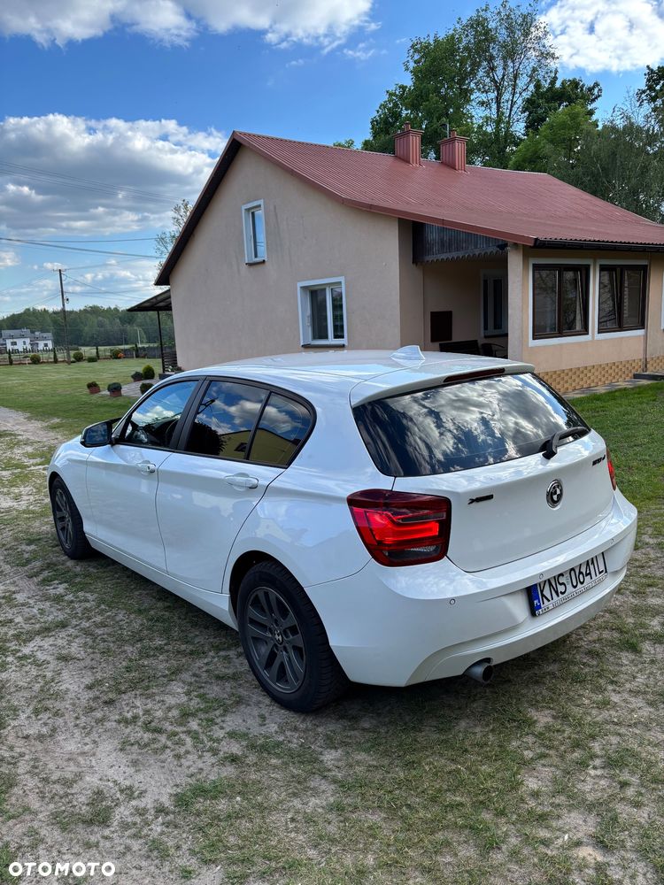 BMW Seria 1 120d xDrive - 5