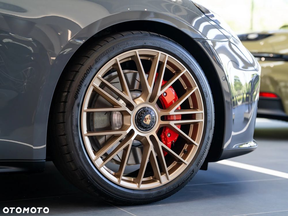 Porsche Panamera GTS - 23