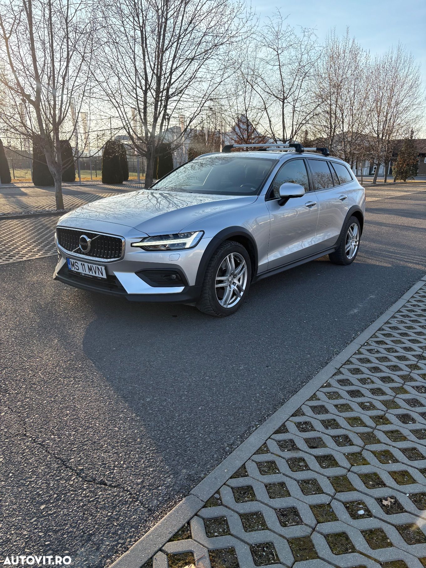 Volvo V60 Cross Country D4 AWD Geartronic - 1