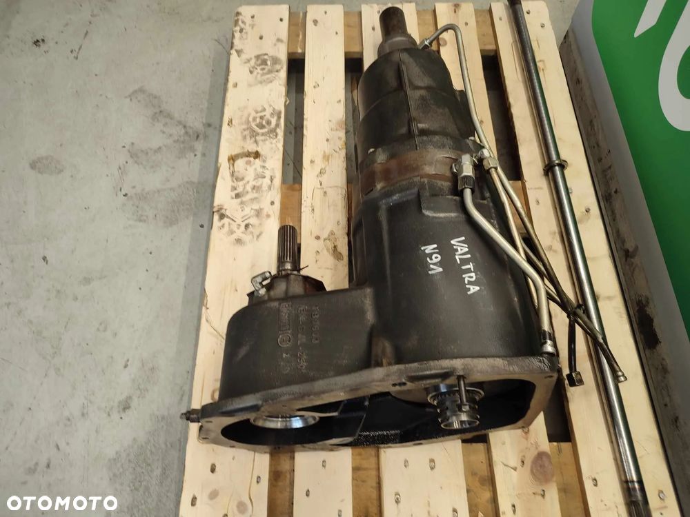 Skrzynia biegów Valtra N91 (TB0603)(pośrednia) - 8