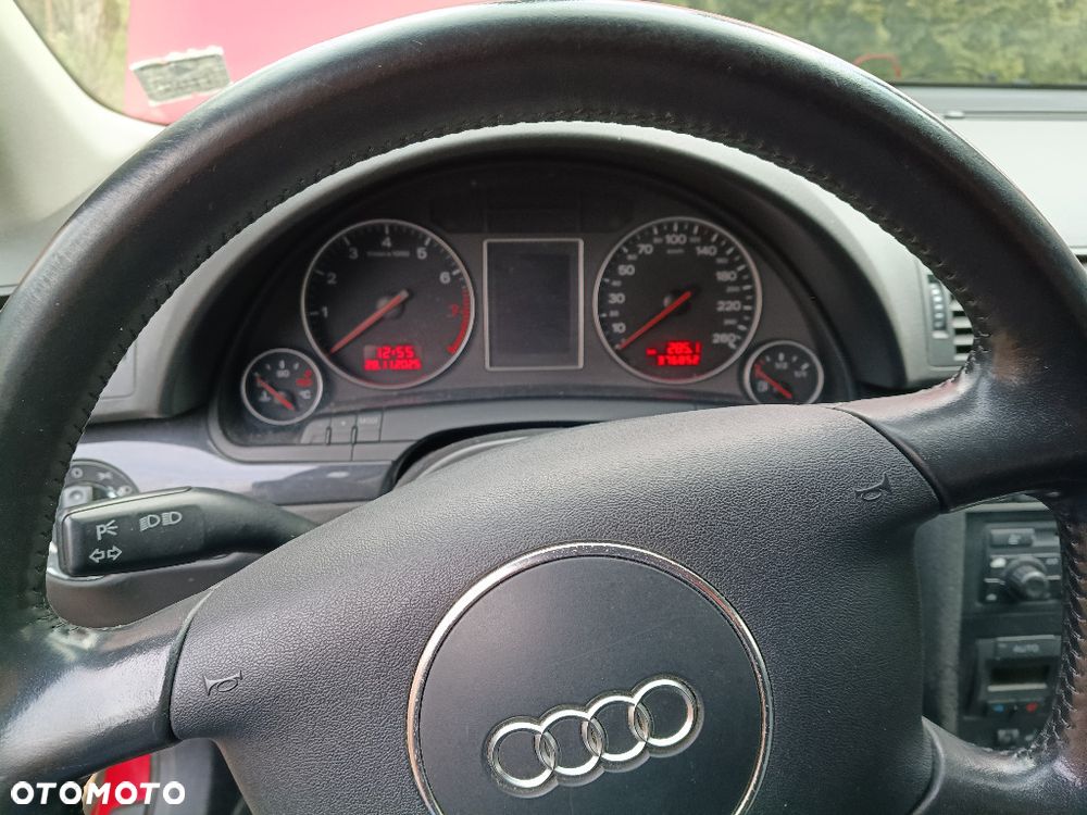Audi A4 Avant - 8