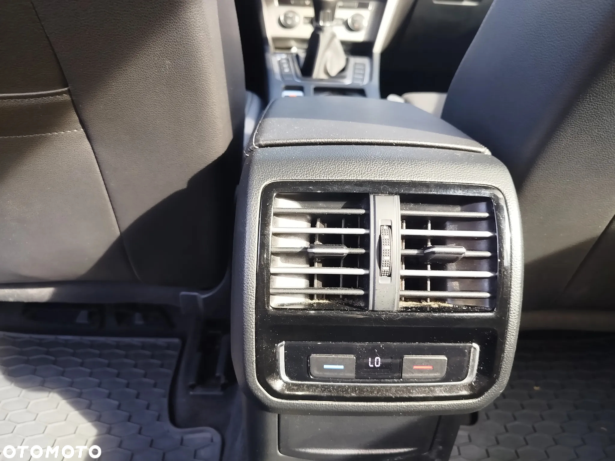Volkswagen Passat - 7