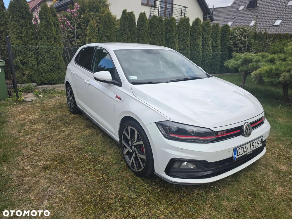Volkswagen Polo - 1