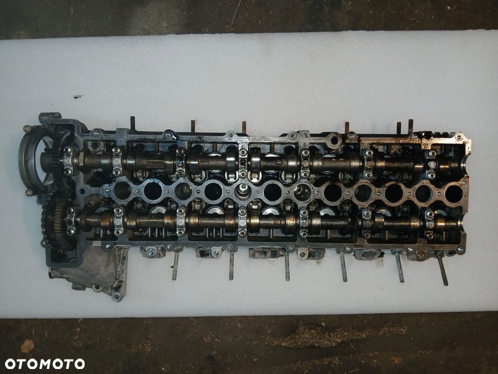 Głowica silnika BMW E60 E61 E65 X5 E53 3l.d 218KM - 2