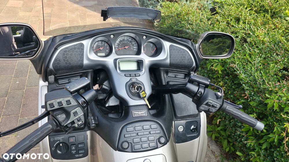 Honda GL - 9