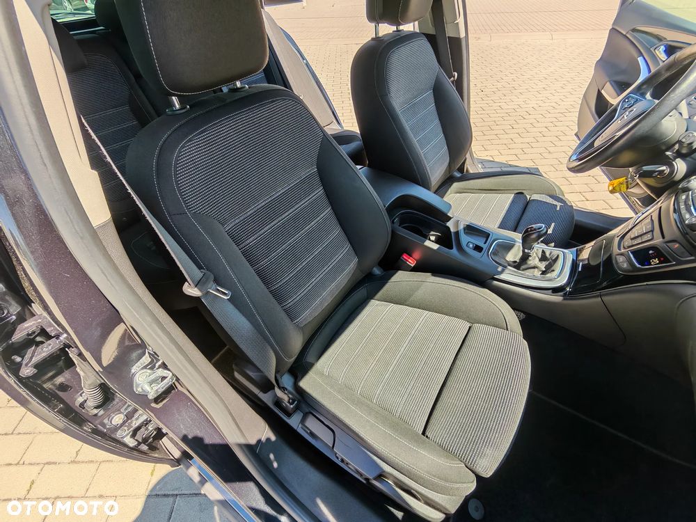 Opel Insignia 2.0 CDTI Cosmo S&S - 26