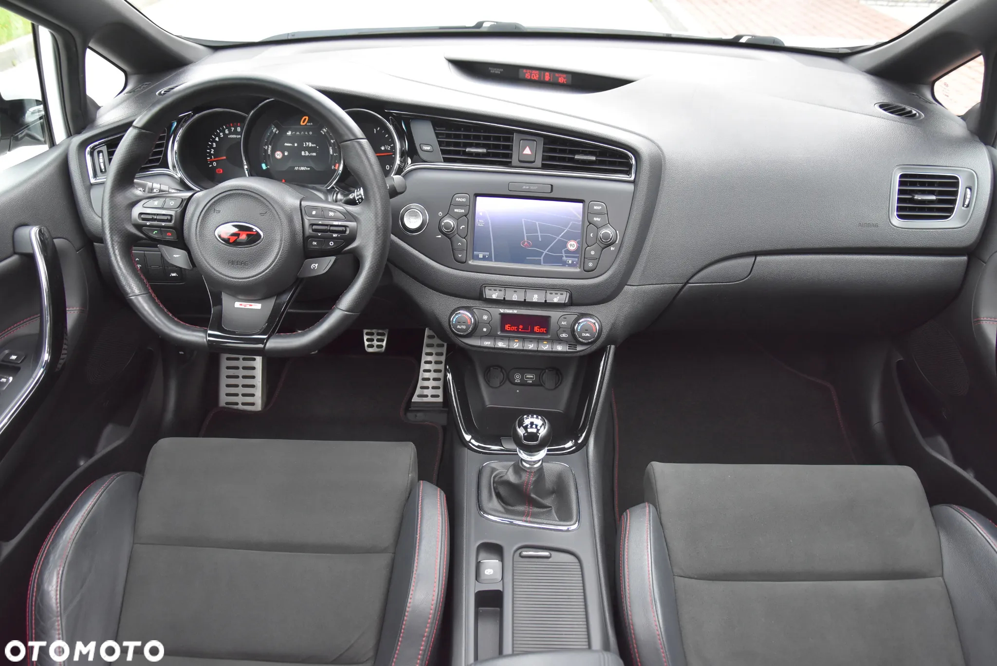 Kia Ceed 1.6 T-GDI GT-Challenge - 24