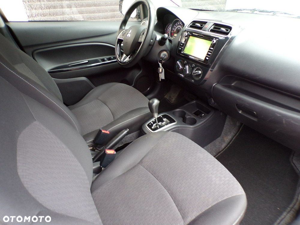 Mitsubishi Space Star - 22