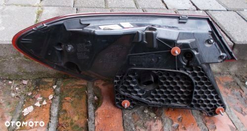 MERCEDES E-KLASA W213 LIFT 20+ PRAWA TYLNA LAMPA - 2