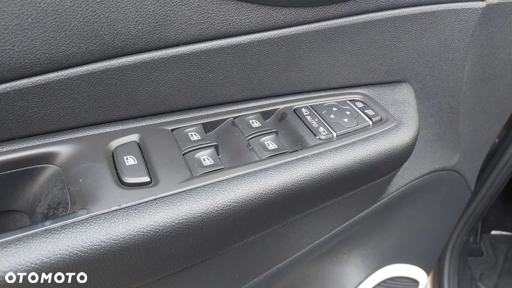 Renault Captur (ENERGY) TCe 90 LIMITED - 12