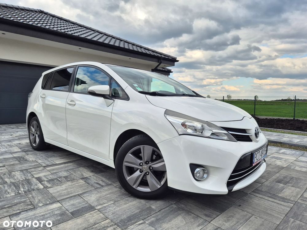 Toyota Verso 1.6 D-4D Premium - 9