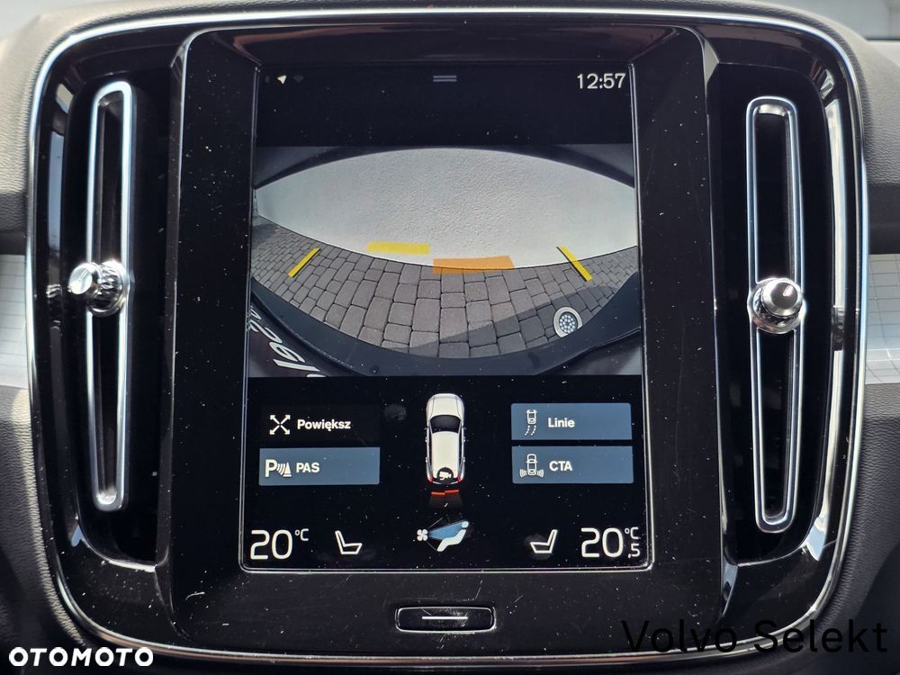 Volvo XC 40 - 25