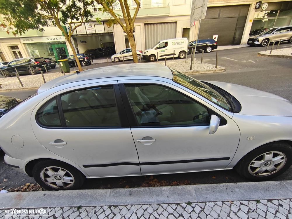 SEAT Leon 1.6 Signo - 3